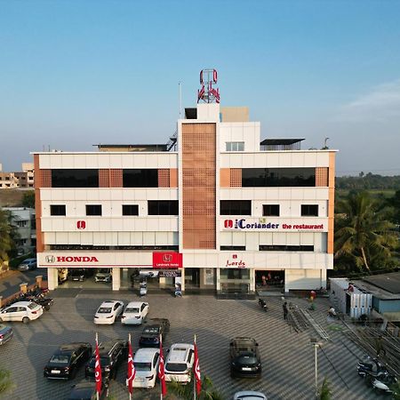 Lords Eco Inn Navsari Εξωτερικό φωτογραφία