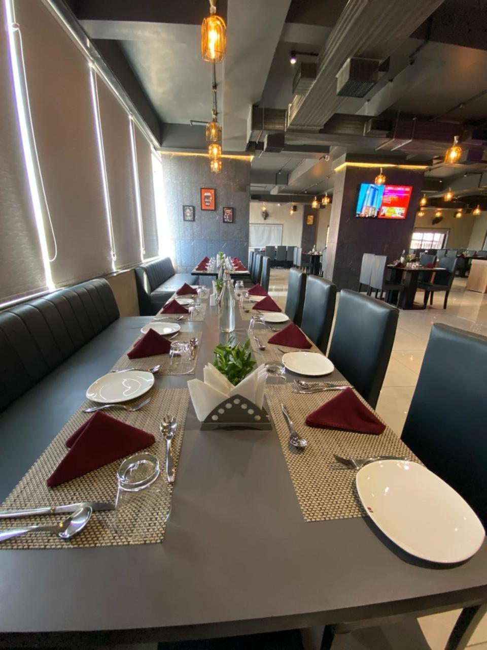 Lords Eco Inn Navsari Εξωτερικό φωτογραφία